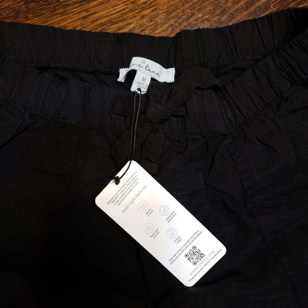 Fashion Nova Brokenhearted Tie waist short M NWT